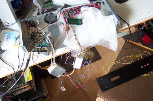 100_2187a.jpg (164.94 KiB) 59981 keer bekeken Ik kan me niet voorstellen dat dit ooit netjes wordt :)